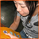 �R�X�`���[���A�[�e�B�X�g�̎�`����I�[�N�V�����^�c�̃{�����e�B�A