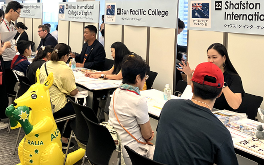 語学学校スタッフとの交流