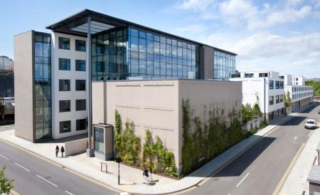Embassy English Brighton エンバシーイングリッシュ ブライトン イギリス 語学学校情報 語学留学ならラストリゾート